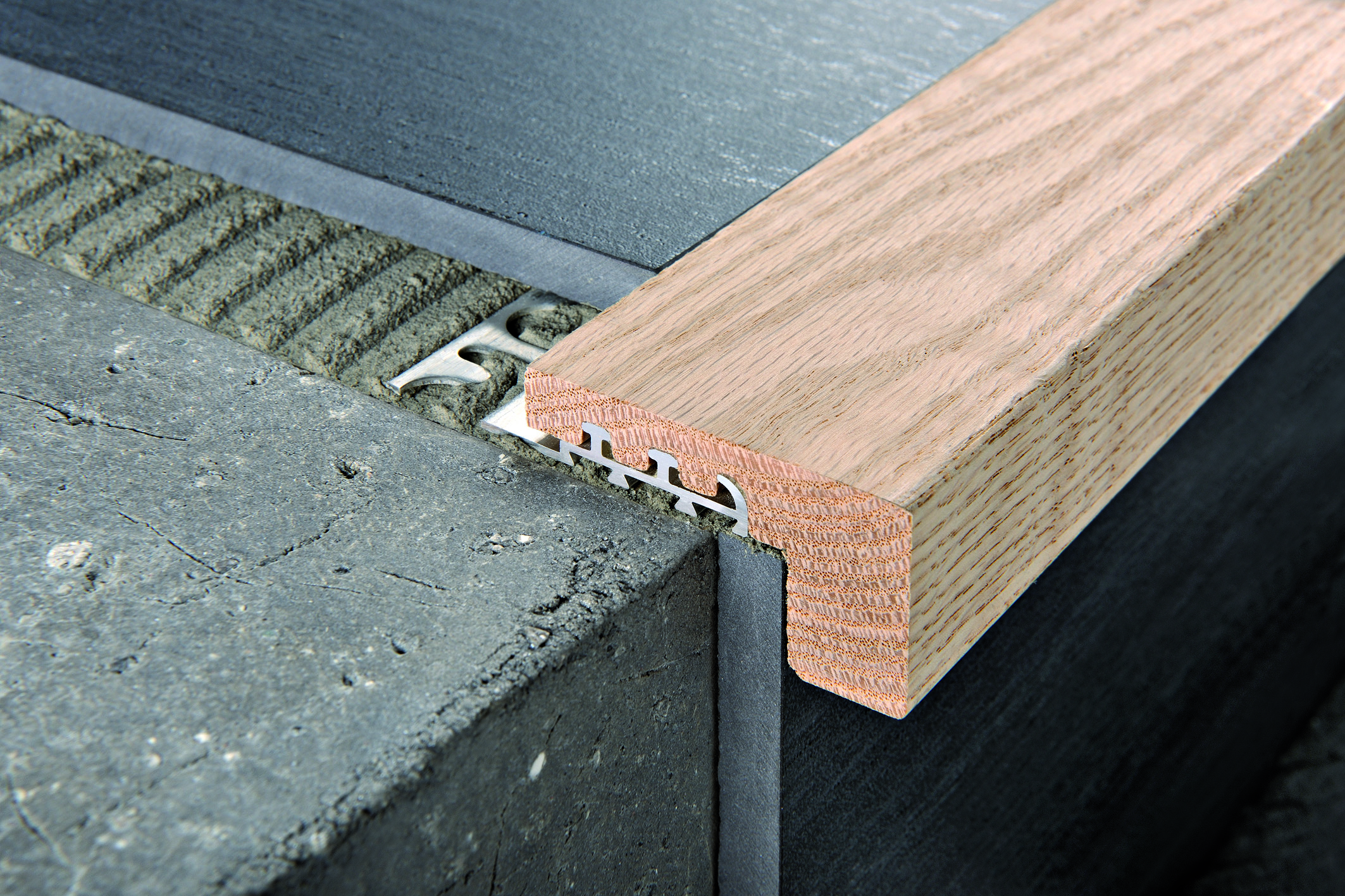 NATURAL OAK+ ALUMINIUM BASE